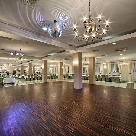 Hotel Stara Fabryka Malogoszcz Eksteriør billede