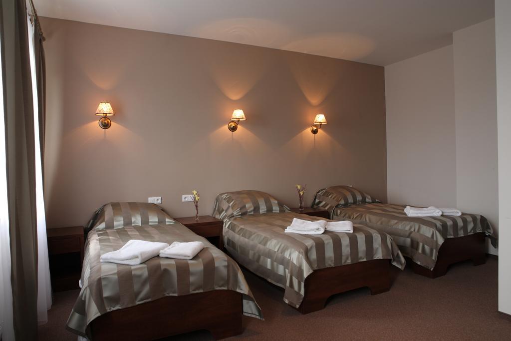 Hotel Stara Fabryka Malogoszcz Værelse billede