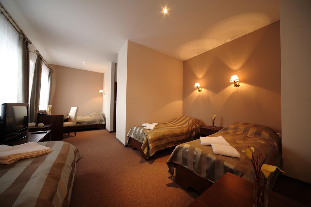 Hotel Stara Fabryka Malogoszcz Værelse billede