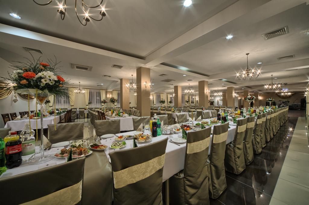 Hotel Stara Fabryka Malogoszcz Eksteriør billede