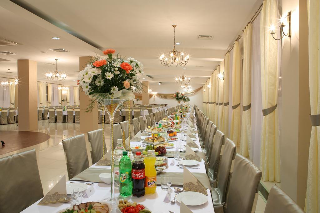 Hotel Stara Fabryka Malogoszcz Eksteriør billede